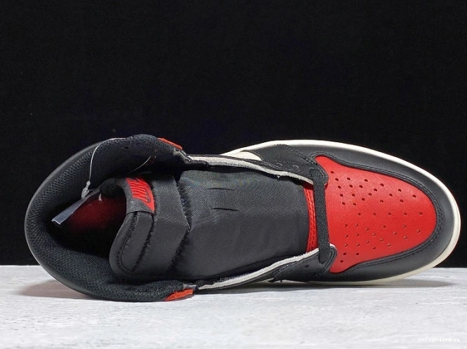 Jordan OG 555088-610 Retro 1 Bred Toe High Air 0724